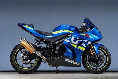【対象ショップ限定！抽選で100％ポイントバック】 Yamamoto ヤマモトレーシング 17-GSX-R1000R SPEC-A SLIP-ON TYPE-S ゴールド 31004-01NSG