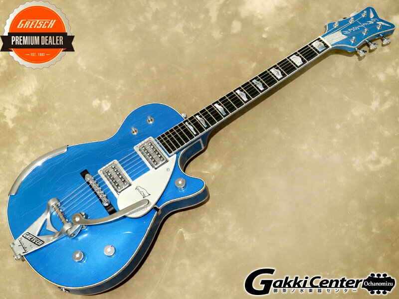 グレッチ・マスタービルダー”Stephen Stern”製作のUSA製 Gretsch Custom Shopが入荷しました！ モデルは、レリック加工されましたペンギンモデルです！カラーもグレッチでは大変珍しい、レイクプラシッドブルーとなっており、それだけでも1点物感ありのレア度満載！ノブの装飾が通常赤のところも青になっており、このモデルへのこだわりも伺えます。 絶妙なレリック加工により、パーツのくすみ具合や雰囲気が、良い表情となって表れております。 また、全体にウェザーチェックが入っており、カスタムショップの卓越した技術をうかがい知る事が出来ます。 ピックアップには、ヴィンテージ・フィルタートロンを再現したTVジョーンズのTV Classicを搭載し、それがチャンバード加工が施されたボディとマッチし、音のエアー感とクリアなサウンドを得る事が出来てます。クリーン、歪み、どちらとも気持ち良く鳴ってくれます。 もちろん1点ものですので、この機会に是非ご検討ください！ ‐ Specifications ‐ ■Body Top: Laminated Maple ■Body Side: Chambered Mahogany ■Body Back: Chambered Mahogany ■Body Binding: White Binding ■Aging Type: Relic ■Neck Material: Maple ■Neck Binding: White Binding ■Finish: Lacquer ■Fingerboard Material: Ebony ■Fingerboard Inray Style: Hump Block ■Side Dots: Black ■Frets: 22 ■Fingerboard Radius: 12" ■Neck Shape: Stock"C" ■Neck Pickup: TV Jones Classic ■Bridge Pickup: TV Jones Classic ■Control: Volume 1. (Neck Pickup), Volume 2. (Middle Pickup), Master Volume ■Pickup Switching: Tone Switch, Pickup Selector Switch ■Hardware: Nickel/Chrome ■Tuners: Grover Imperials ■Knobs: Arrow ■Bridge: TonePros&#174; Tune-o-matic ■Tailpiece: Bigsby&#174; B3C ■Color: Lake Placid Blue ■Case: SKB&#174; Hardshell Case ■Country of manufacture: USA