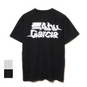 Abu Garcia(アブ ガルシア)HIRANUMA MEMAI GRAHIC TEE ロゴ グラフィックTシャツ【23SAB-010】