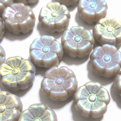チェコビーズ * 5ペタル フラワービーズ （ 花型 フラワー ）* 8×4mm * ライトグレー 両面AB *12個入り