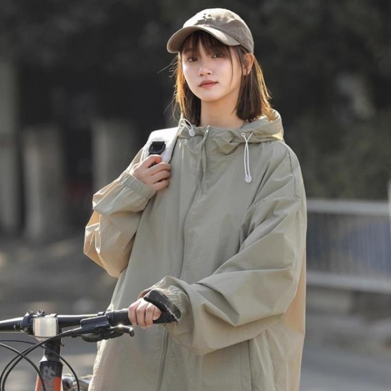 Rakuten - アウター メンズ 男性用 接触冷感 軽量 薄手 フード付き UVカット 日焼け防止 紫外線対策 通気性 防蚊対策 ゆったり ルーズフィット ポリエステル素材 アウトドア 釣り スポーツ カジュアル 普段使い 春夏 ジャケット