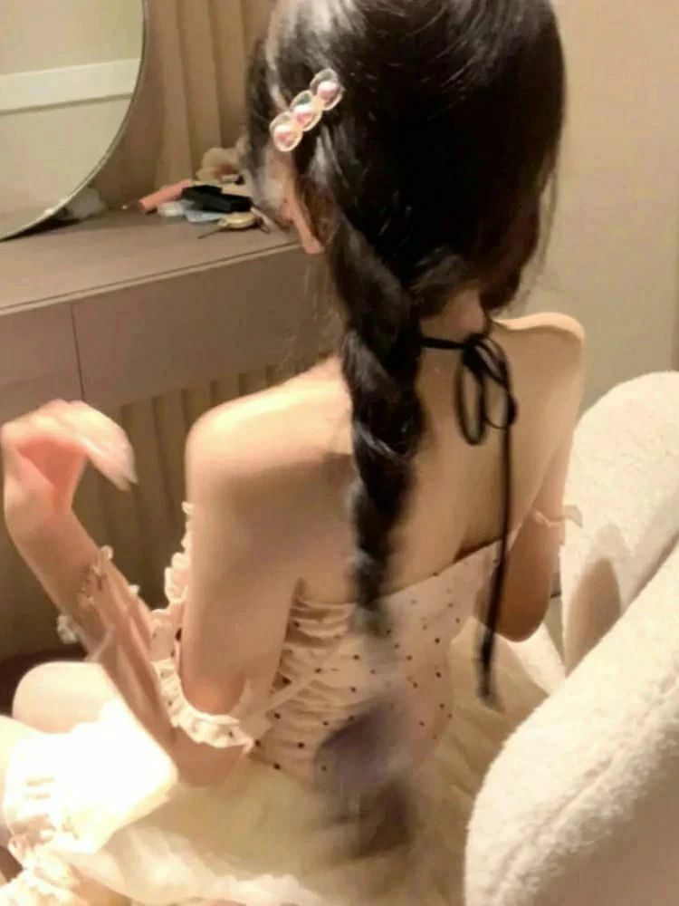 レディース クロスネック フリル セットアップ 韓国 かわいい リボン おしゃれ ユール レース ノースリーブ セクシー 肌見せ 露出 春 夏 2ピース ピンク 白 ティアード ミニ スカート キャミソール バレエコアY2K 地雷系 ドット 水玉 スクエアネック ハイウエスト 女の子