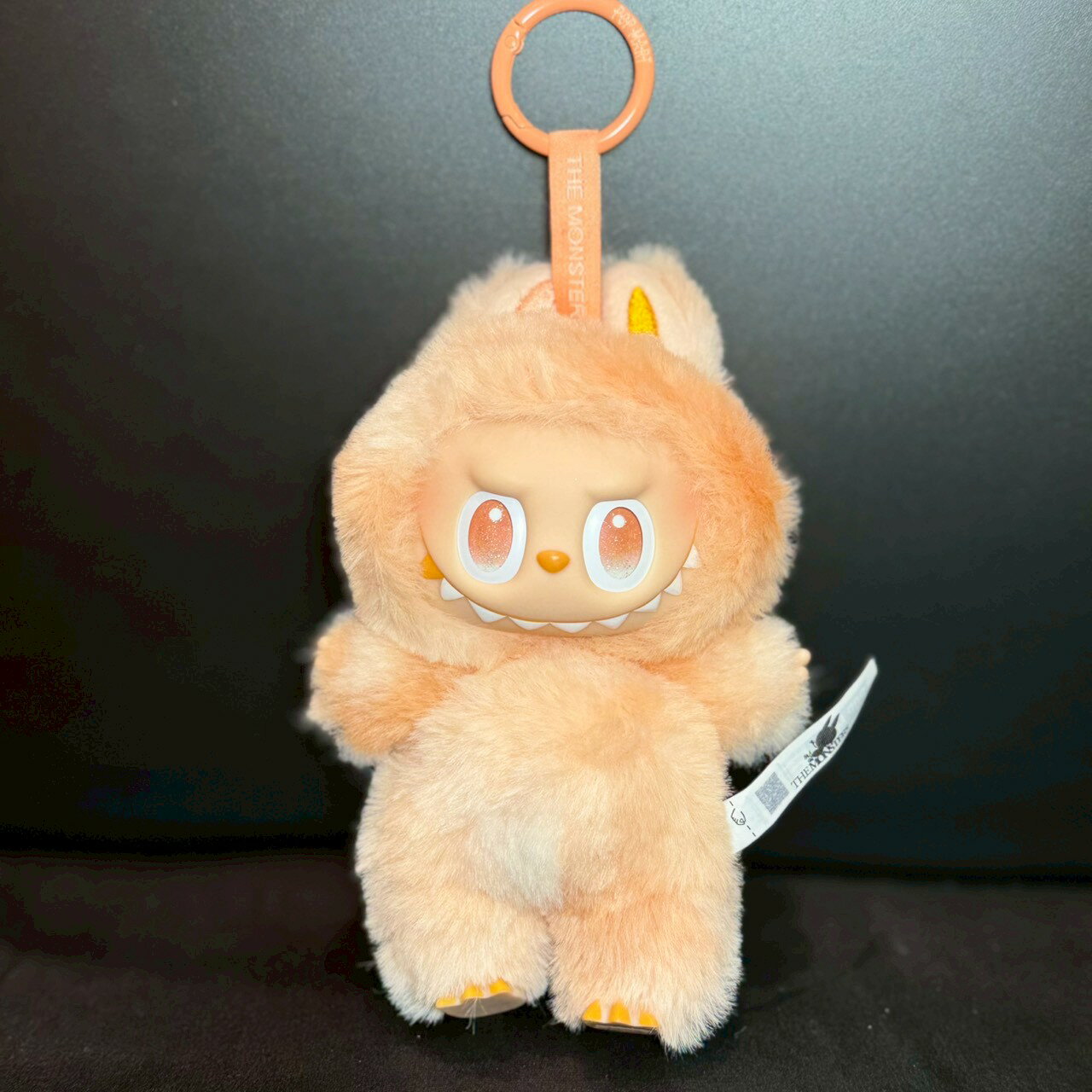 【正規品 】【未使用】【箱無し】【保存袋】LABUBU THE MONSTERS Big into Energy HAPINESS ラブブ イエローカラー 弊社品質保証書