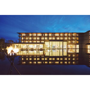 百貨店公式 < ホテルインディゴ犬山有楽苑 > 監修和洋おせち 3段 3人前 ~ 4人前 おせち 2026 予約 事前予約 期間限定 送料無料 おせち料理 お節 お取り寄せ 有名店 お正月 元旦 年末 年始 高級 家族 |12月31日(水)にお届け※お届け可能地区要確認(O)