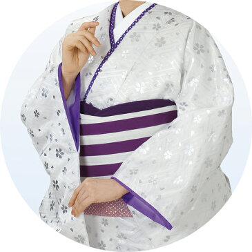 裾引き 仕立て上がり 着物（きもの）白地 銀箔 桜 舞台衣裳に。日本の踊り