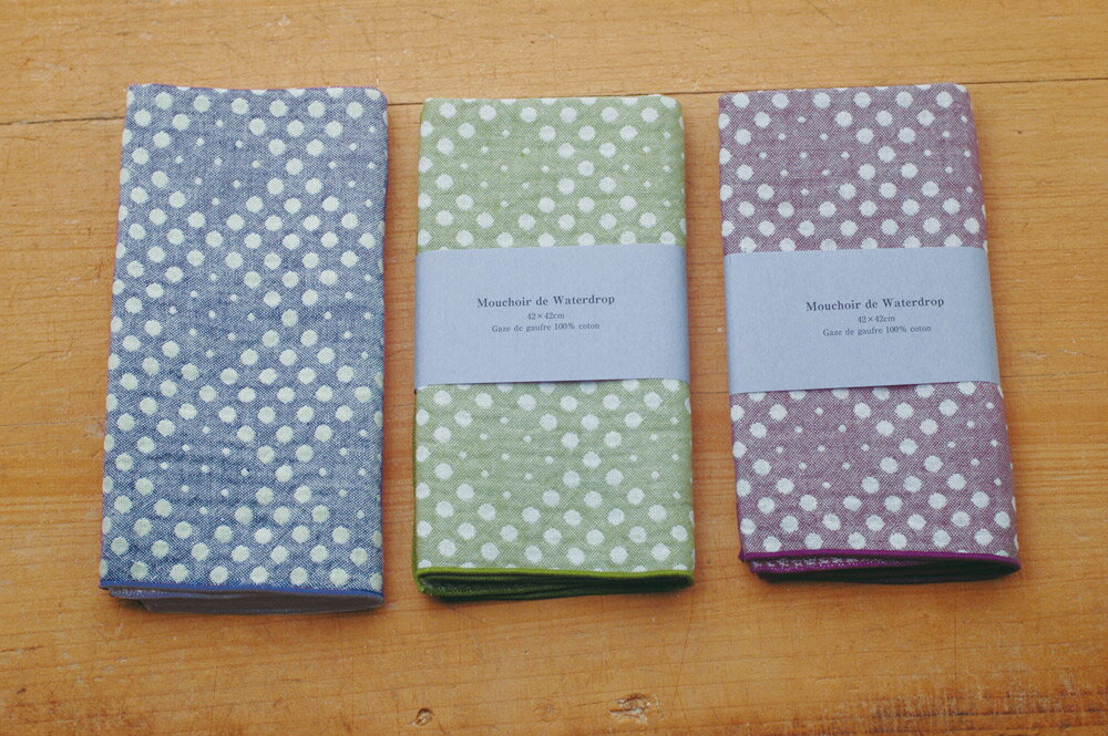 倉敷意匠 ワッフルガーゼ 水玉ハンカチ(ブルー) 28490-01