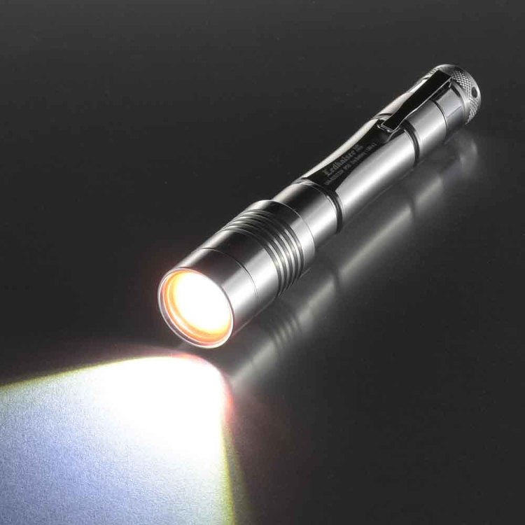 LEDズームトーチライト 500lm LHA-KS321ZI-S2懐中ライト 懐中電灯 避難用品 防災 LED ズーム機能付 キャンプ 屋外 ハンディライト 防水 オーム電機