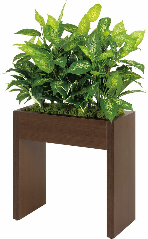 Point！ 　ナチュラルな木目と自然なグリーンが相性良くマッチ！ ■特長 テーブルと通路などを仕切る薄型のボックスタイプです。 ボリュームのあるボックスタイプの雰囲気よく仕切る間仕切りスタイルです。 通路と飲食スペースを仕切るのに並べて使うのがおすすめのボリュームタイプ。 入口や柱前、壁際に並べても、インテリアスタンドとして単体で置いても使えます。 高さのバリエーションがあり、複数台並べて段差をつけて使います。 オフィスや施設のロビー、通路の仕切り、 ワークスペースと打ち合せスペースの仕切り、 ショップのエスカレーター横に休憩スペースを設ける際の仕切りなど 多くの場所でお使いいただけます。 カジュアルなオフィスの仕切りやプチ緑化にもおすすめです。 組立不要の完成品です。 ※外寸法はグリーンを含んだ総外寸法です。 グリーンによっては少し広がる場合があります。 ※法人様配送限定商品となります。 会社名・事業者名・商号・屋号・店舗名・病院名・財団名の いずれかがございますと法人様となります。 ※2階以上へ納品の場合は、1階軒下お渡しとなります。 ※ベルク ボックスパーテーション ワイドタイプ×1台以外のものは、 商品に含まれておりません。 ■ベルクについて 株式会社ベルクは、1987年創業のサインディスプレイ、グリーン、 インテリア商品及び関連商品の企画・販売、インテリアパネル、 アートデコ、ウォールメイツ、壁取付具及び関連商品の企画・販売を行っている企業です。 本社の所在地は、富山県高岡市です。 東京都江戸川区にベルクのショールームがございます。 当店はベルク製品の正規販売店です。 メーカー 　ベルク サ　イ　ズ 　スタンド台外寸法：W600×H450×D300mm 　外寸法：W600×H1150×D300mm 　重量：12.5kg 　 仕　　　様 　本体：木質ボード木目紙貼り スタンド(145) 　装飾：造花・5.5mmベニヤシート貼り・ハッポー 配送方法 　メーカー直送　平日納入　宅配便配送　1階軒下お渡し(時間指定・時間帯指定不可) 納　　期 　受注生産となり、メーカー発注後、2週間程でのお届けとなります。 　納期につきましては、別途メールにてご連絡致します。 注　意　！ 　上記配送料は、(沖縄・離島を除く)日本国内のお客様のみとさせていただきます。 　エリア外のお客様は特別配送手数料が別途かかる場合がございます。 　（ ご注文受付時にご連絡致します。） 　地方配送の場合には、エリア配送曜日がございます。 　2階以上へ納品の場合は、1階軒下お渡しとなります。 　商品画像はメーカーから提供されたものです。 　撮影環境 （ 機材 ・ 光 等 ） により、 　多少 実物と色味が異なる場合がございます事を予めご承知置き下さいませ。 　商品カラーやイメージは、 　撮影時の光 ・ 撮影機材や、 ご利用PCの機能 ・ 仕様環境によって、 　色味や明暗か異なる場合がございますことを 　あらかじめご承知置き下さいませ。 　メーカー諸般の事情 ・ 物価の変動 ・ 品質の改良＆向上などにより、 　予告なく、商品の機能 ・ 仕様 ・ 価格が変更される場合がございます。 　あらかじめご承知置き下さいませ。　