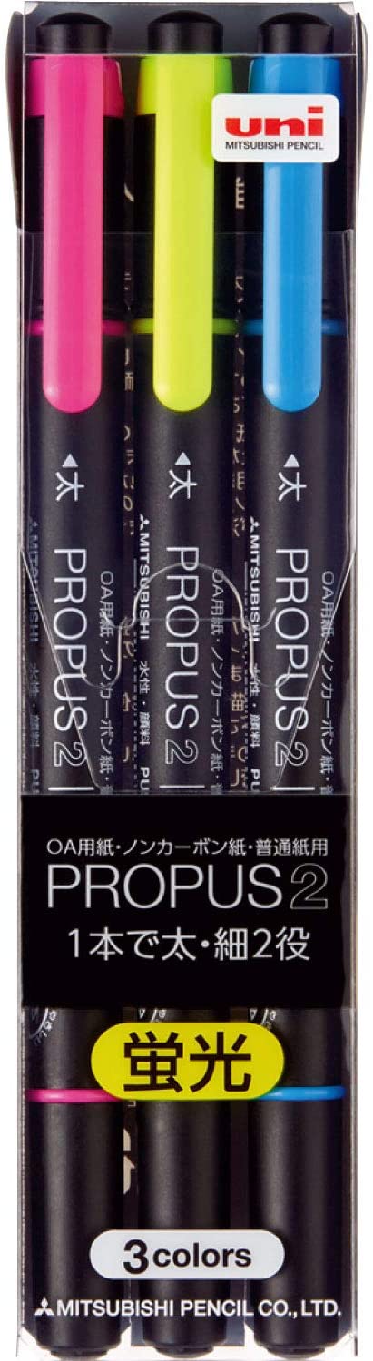 商品名 蛍光ペン プロパス2 3色 PUS101TN3C2 4902778184233 商品番号 PUS101TN3C2 仕様 ■仕様：軸材質:再生PP樹脂　■ペン芯:PET繊維　■ケースサイズ：141.0×34.5×13.0mm　■重量：31.0g　■線幅：太字角芯:4.0mm+細字丸芯:0.6mm蛍光ペン プロパス2 3色 PUS101TN3C2 4902778184233 蛍光ペン プロパス2 3色 PUS101TN3C2 4902778184233 1本で2つの線幅が引けるツインタイプ顔料インク使用。重要な箇所やチェックしたい箇所を鮮明にうかびあがらせる。　OA用紙対応。乾けば水ににじまず鮮やかさが持続。　1本で2つの線幅が引けるツインタイプ。