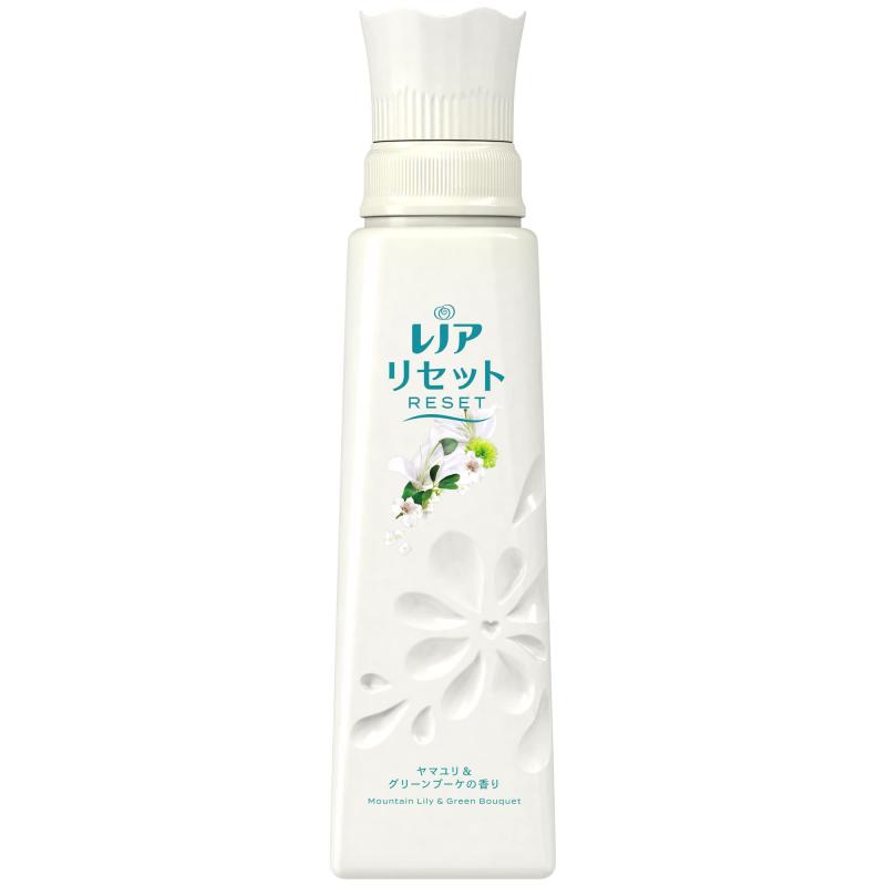 レノア Lenor リセット 柔軟剤 衣類のシワ&amp;ダメージを防ぐ ヤマユリ&amp;グリーンブーケの香り 本体 570mLレノアリセットは、シワを簡単に防ぐ*、禁断のピンシャキ柔軟剤。 *コットン100％のYシャツ/Tシャツ/ズボン/スカートで検証。 *効果は衣類の素材によって異なる場合があり、全ての繊維に対して効果するものでは。アイロン難しい服もピンシャキ。ノーアイロンでもOK消臭力と香りが1週間続く** 　**保管状態で。綿の襟でヨレ戻し*　*コットン衣類で検証。毛玉防止