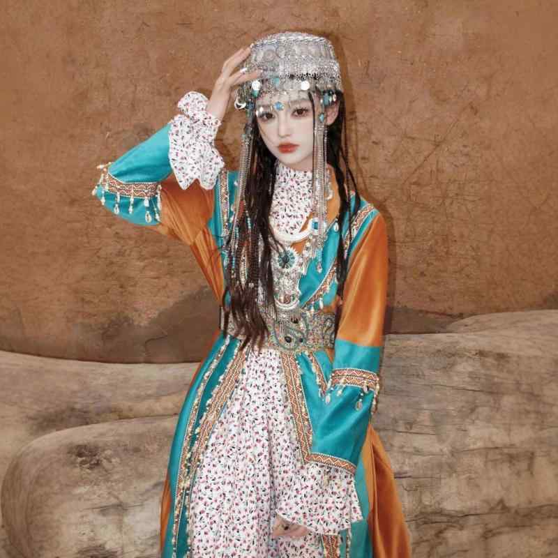 民族衣装 ガールズ 子供用 ウイグル族 プリンセス ドレス 雲南 大理 麗江 古城 旅行撮影 記念フォト用 民族舞踊 エメラルドグリーン シェニール ポリエステル