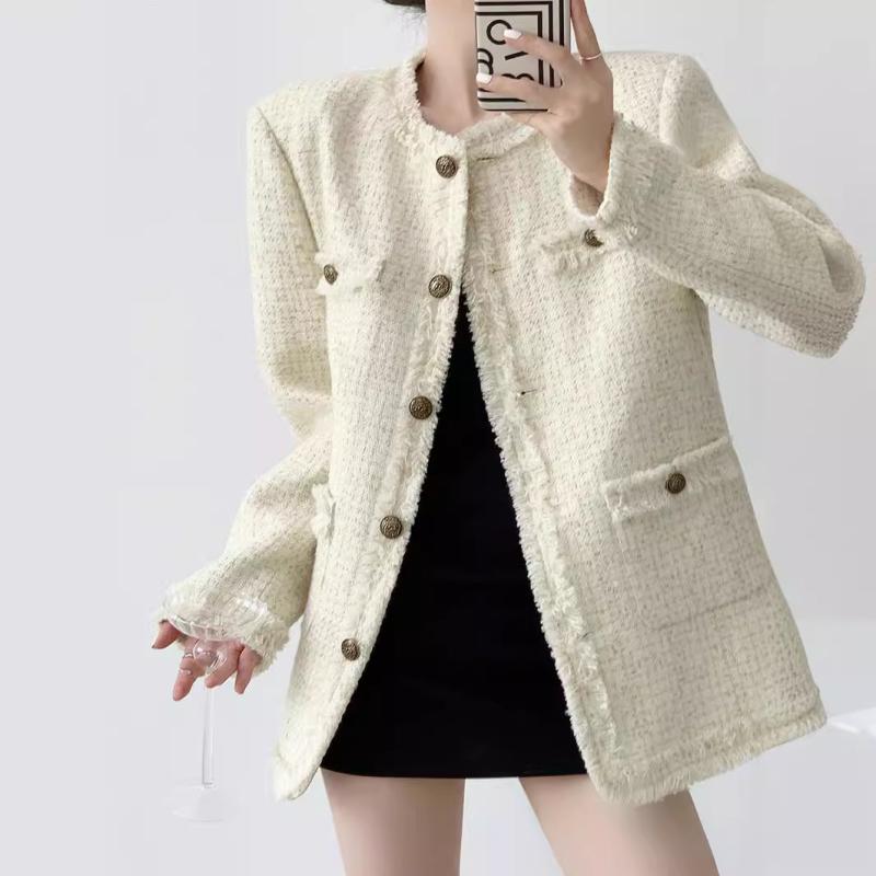 ジャケット レディース ヘプバーン風 ツイード ニット オフホワイト オーバーサイズ ゆったり ポロ襟 パフスリーブ ポリエステル ストレートシルエット 上品 エレガント 秋冬