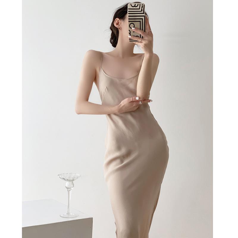 ワンピース レディース 夏 フレンチ クール キュプラ ポリエステル Vネック スリム 細見え ドレープ感 ロング丈 バックオープン マーメイド キャミソールワンピース ベージュ 普段使い リゾート エレガント