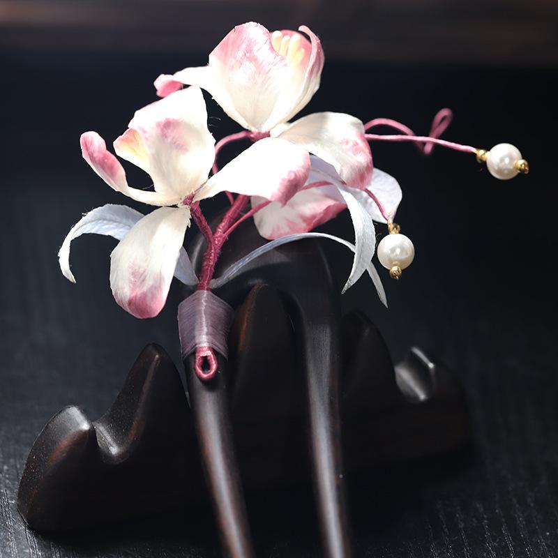 ヘアアクセサリー レディース 古風 U字かんざし 簪 シルク 絹 房飾り 花モチーフ 黒檀木 和装 浴衣 着物 普段使い パーティー 結婚式 記念日 贈り物 ギ...