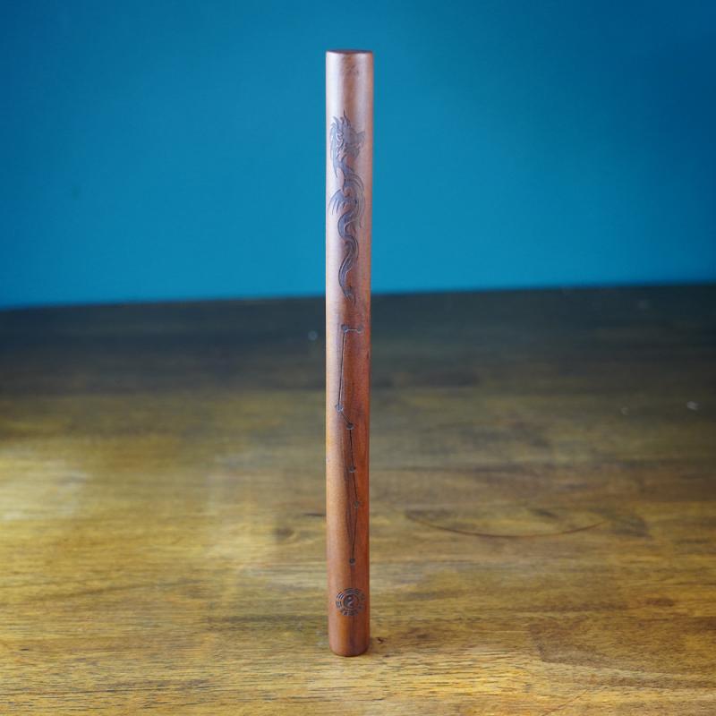 置物 天然 雷撃ナツメ木 七星 開運スティック 一体彫り 職人手彫り 精密細工 道教 風水 魔除け 厄除け 縁起物 お守り インテリア 飾り物 オブジェ 神秘的