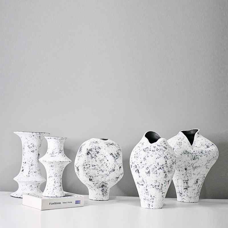 花瓶 レディース 陶器製 花器 ホテル ロビー 卓上 置き物 オブジェ インテリア ディスプレイ モダン シンプル ホワイト 白 リラックス 空間