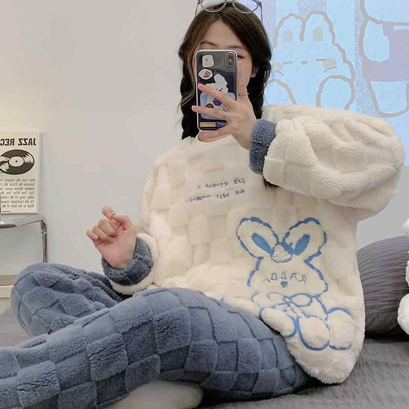 ・カテゴリ: 睡衣・生地: サンゴフリース・スタイル: カーディガン・主な生地の組成: ポリエステル繊維・厚さ: 厚手・生地の厚さ: 約251-300g/平方メートル・襟のタイプ: 襟付き・袖丈: 長袖・パンツの長さ: 長ズボン・機能: 通気性、バス、ホーム、保温、快適、外出着・対象者: 若い女性・適用シーン: アウトドア、ホーム、ホテル、ウェディングフォト・カラー: 111耳穴クマ-麻花绒/BP, 111コアラクマ-绒/CM, 111スローガンクマ-麻花绒/BP, 青ミ-麻花绒/BP, 鈴猫-帽子付き绒/BP, 青絵ウサギ-格子绒/AO, 純白紫米頭-绒/BP, 純白緑米頭-绒/BP, 桃心文字-白青-格子绒/BP, 88ミルク犬麻花绒-青/BP・サイズ: M, L, XL, XXL・主な生地の組成含有量: 95%-100%・スタイル: 漫画