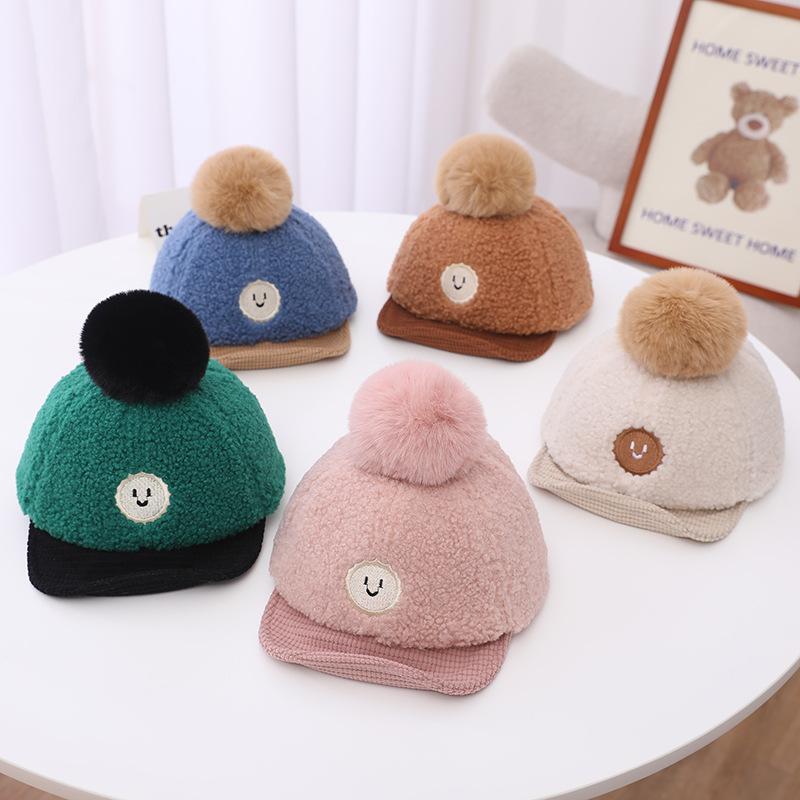 帽子 キッズ ベビー 秋冬 羊羔 ウール かわいい 笑顔 アップリケ 暖か 無地 キャップ 1歳 2歳 48cm 太..