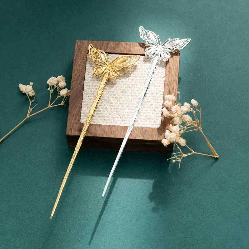 ヘアアクセサリー レディース かんざし 簪 髪飾り 高級感 古風 バタフライ 蝶 和装 シニヨン 銀色 金色 ヘアアレンジ 結婚式 パーティー