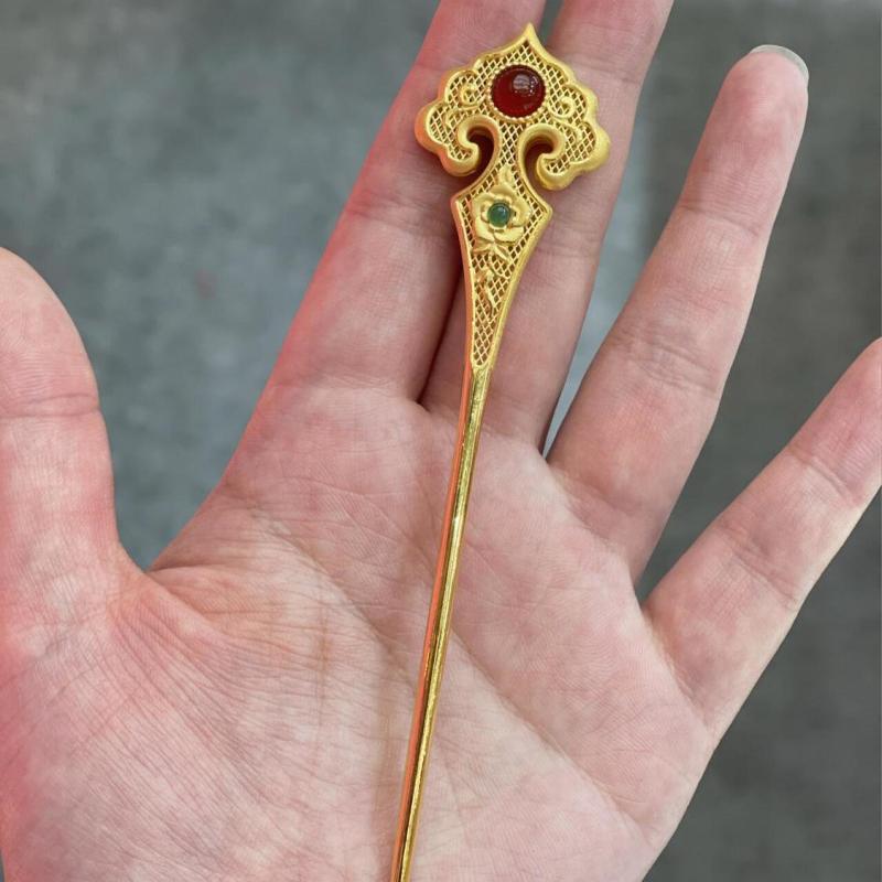 ヘアアクセサリー レディース かんざし ゴールド 古風デザイン 赤瑪瑙 簪 チャイナドレス 髪飾り 透かし彫り 和装 結婚式 パーティー