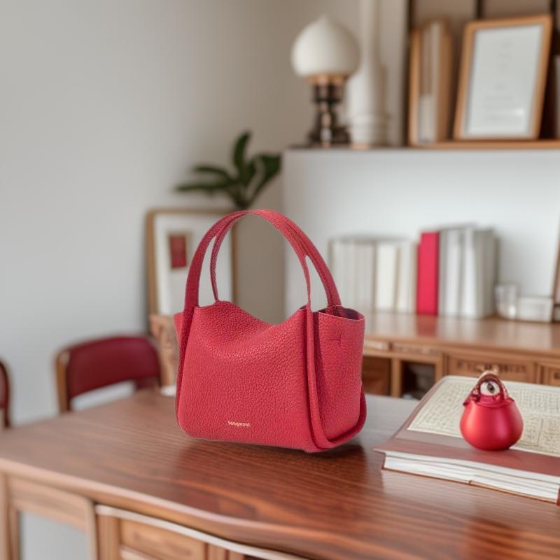 鞄 レディース 元宝型 ミニ バスケット風 本革 レザー 手提げ 斜め掛け 春夏 フラップ やわらか ステッチ かわいい 普段使い デイリーユース