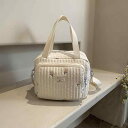 マザーズバッグ 刺しゅう キルティング コットン 綿素材 大容量 哺乳瓶 おむつ 収納 ベビーカーフック 超軽量 ママ向け トート ショルダー 肩掛け 通気性 保温 耐摩耗 拡張可能 負担軽減 クマ柄 チューリップ柄