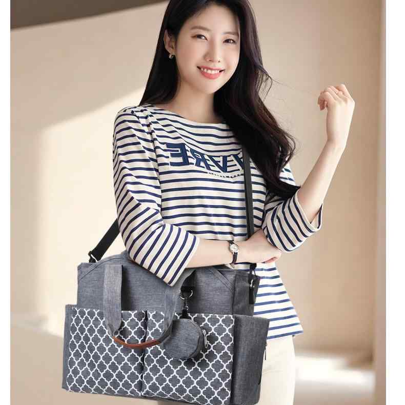 バッグ レディース マザーズ ベビー 大容量 ハンドバッグ 肩掛け 斜めがけ おむつポーチ 防水 プリント..