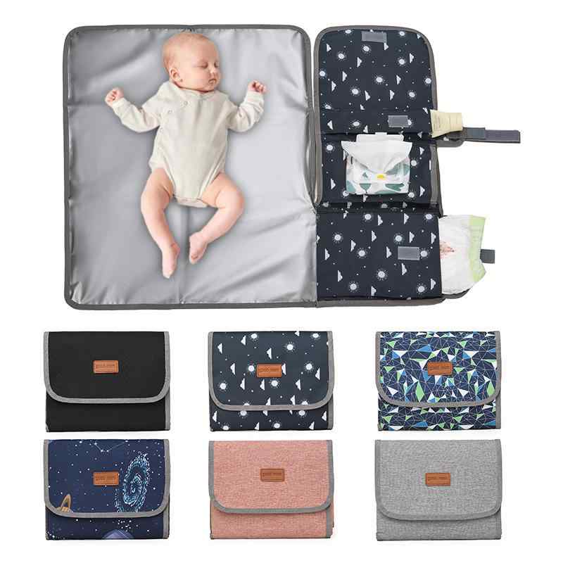 ・カテゴリ: 防水シート・素材: 綿100%・サイズ: 約50cm x 60cm・カラー展開: ブラック、ブルー星空、ディープブルークラウド、ピンク、ブルー幾何学、グレー・対象年齢: 新生児（0～1歳、身長80cm以下）