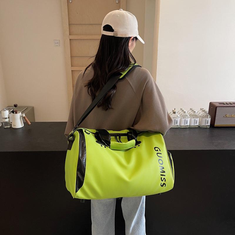 旅行バッグ 大容量 スポーツジム用 ボストンバッグ 防水 乾湿分離 軽量 オックスフォード生地 無地 シンプル ブラック ベージュ カーキ色 グリーン ブルー