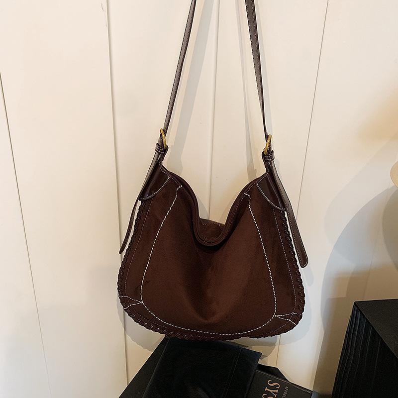 バッグ レディース 鞄 大容量 秋冬 スエード調 レトロ カジュアル ショルダーバッグ 斜めがけ 通勤 トートバッグ ブラック コーヒー色 ブラウン
