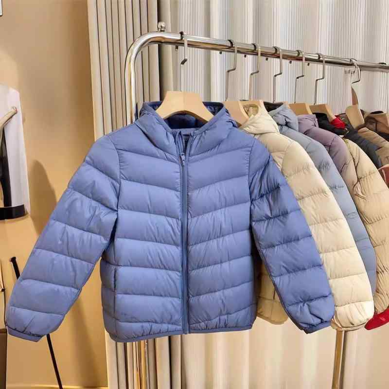 キッズ ダウンジャケット 男女兼用 子供 羽毛 アウター 軽量 薄手 フード付き 男の子 女の子 ショート..