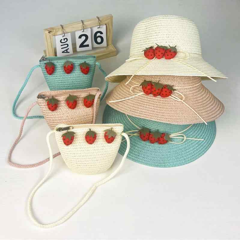 麦わら帽子 キッズ 子供 ストローハット かわいい イチゴ柄 つば広 ハット 帽子 バッグ セット 春夏 日焼け防止 紫外線対策 海水浴 旅行 リゾート ナチュラル