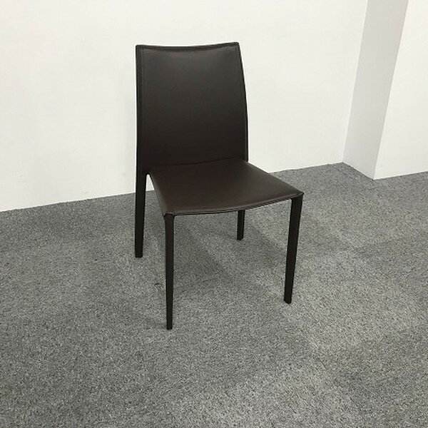 ミーティングチェア 肘無 ブラウン AZ-858844B ∴ □ 【中古】