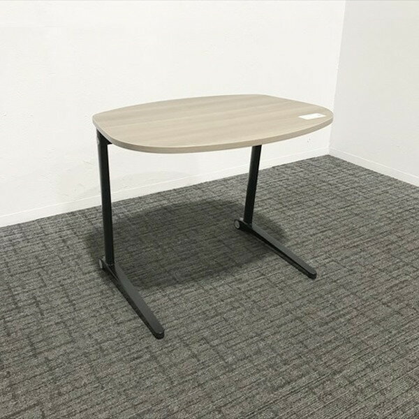スクールデスク ライブス パーソナルテーブル ラウンド キャスター付 オカムラ 【中古】