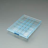 ●引き出し内に仕切板をプラスすれば、小物の収容にも便利です。●再生樹脂を使用した、グリーン購入法適合商品です。 仕様：浅型横仕切り ●材質/R-PS●製品色/透明k5483-8093