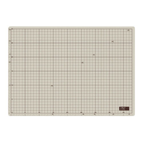 ●カッターを知りつくすオルファがつくるカッティングに最適マット　●サイズ／320×450mm　●色／表：グレー、裏：ブラウン　●マット厚み／2mm　●再生PVCk6131-8144