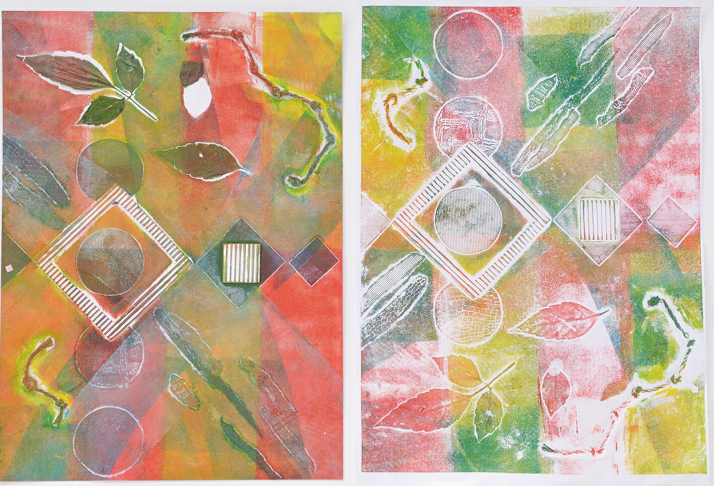 コラグラフ版画とは彫って作るのではなく、版に色々な素材を貼りつけたり、塗ったりしてつくる版画です。※セット以外のものも使用しています。台紙 380×270mm台紙 380×270mm・・・1、刷紙8切・・・2、画用紙8切・・・1、型紙6種セット182×128mm・・・1、麻ひも1m・・・1袋入