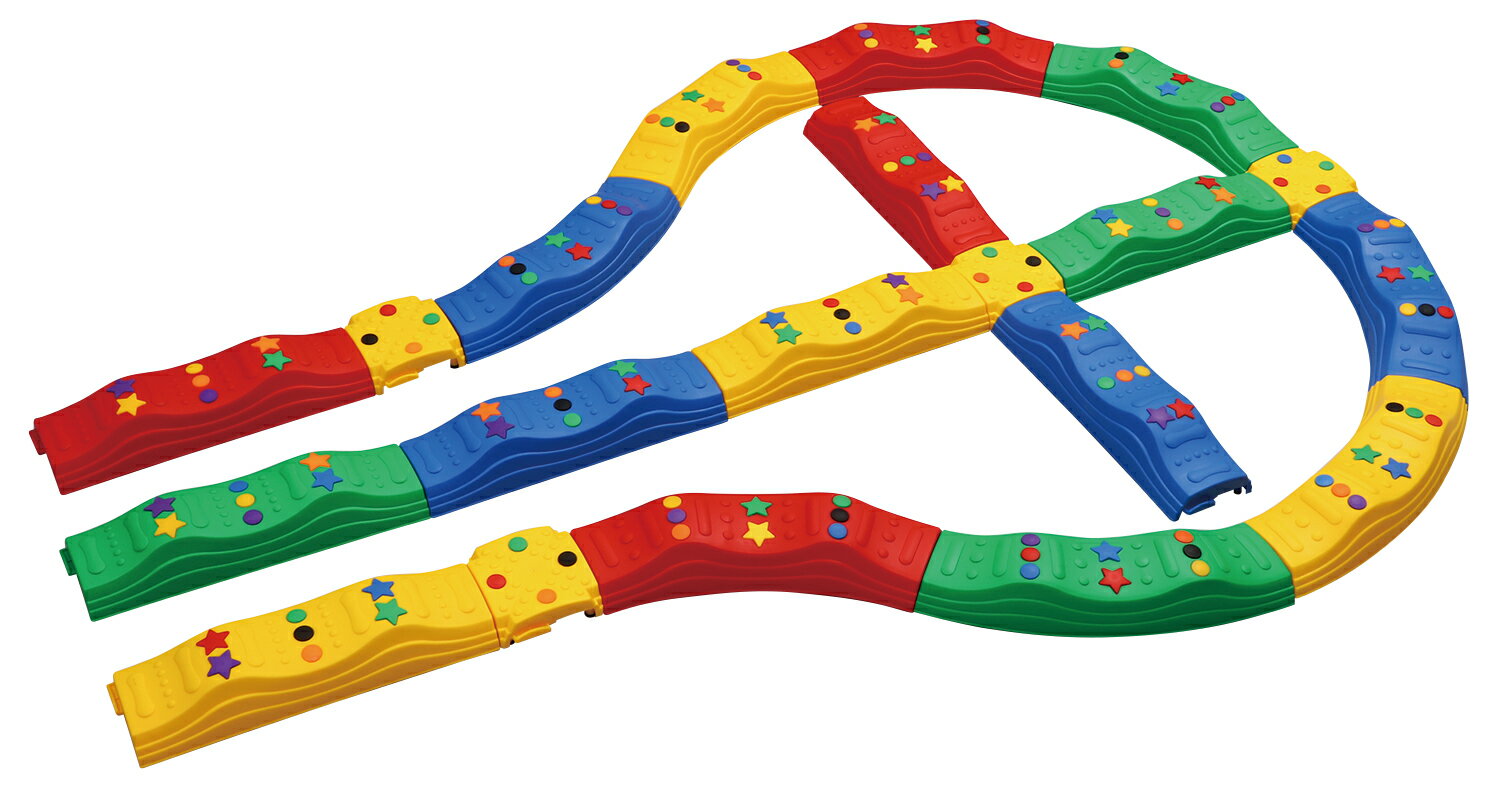 パーツを自由に組替えて簡単に連結することができます。子どもの身体能力に合わせたコースやレベルを設定することができます。 3種類のパーツを自由に組替えできる商品サイズ／ストレート：140×470×80mm、カーブ：140×410×80mm、ジョイント：140×140×80mm1個重量／8000g材質／PPセット内容／ストレート(青・緑・黄・赤)×各2、カーブ(青・緑・黄・赤)×各2、ジョイント(黄)×4、滑り止めゴムパーツ×1121個梱包形態／袋入り