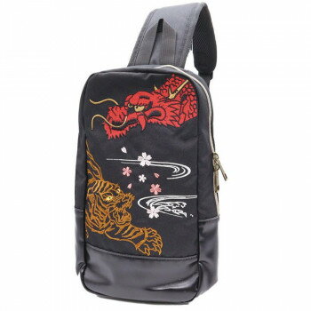 （同梱不可） 大西賢製販 Ripple 刺繍ボディバッグ 龍虎 B48-SBB01 気軽に使える和柄刺繍のカジュアルなバッグ