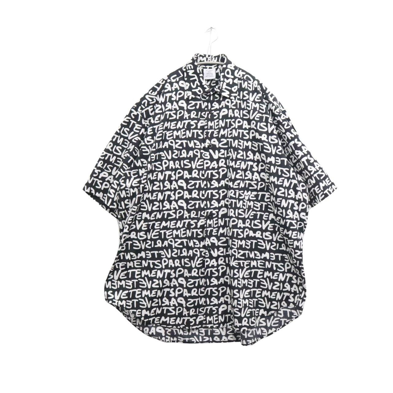����š�VETEMENTS �����ȥ�� S ��� Ⱦµ����� 24ss GRAFITTI PRINT S/S SHIRT ����ե��ƥ��ץ��� �����Х�������...