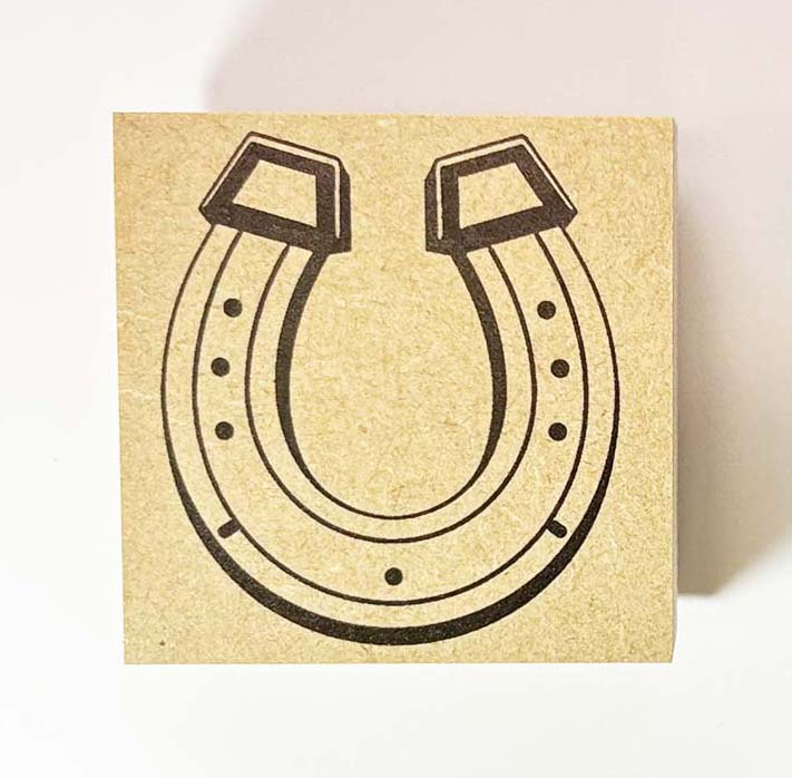 ◆ホルダーサイズ　50ミリ×50ミリ スタンプ台が必要な　一般的なゴム印ですお世話になったあの人へ　 心を伝える年賀状作りのお手伝い パソコンで作ったものや市販の年賀状に　 スタンプを押せば　雰囲気が一変します