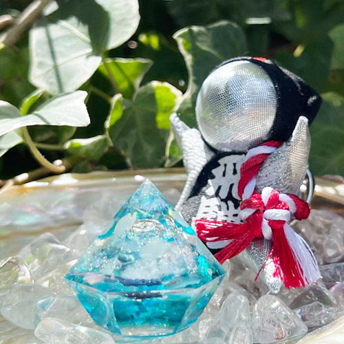 【風水・祈祷済み・当店限定】サルボボ お守りさるぼぼ 盛塩 龍神のすず 青龍 盛り塩 1個 叶う さるぼぼ シルバー 1個 セット パワースポット おしゃれ 1...