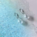 龍の涙 ガラスピアス オーロラ加工 しずく型 水入り シャボン玉のように輝く シンプルピアス 1.3mm/1.9mm 透明感 アレルギー非対応