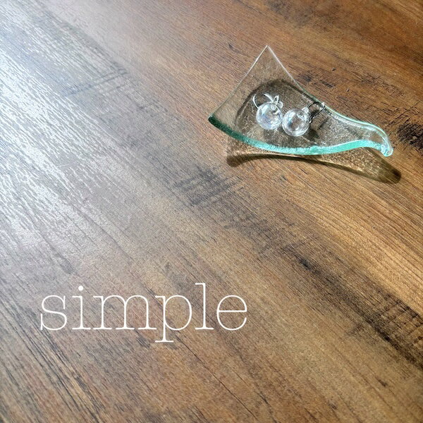 龍の涙 ガラスピアス オーロラ加工 しずく型 水入り シャボン玉のように輝く シンプルピアス 1.3mm/1.9mm 透明感 アレルギー非対応