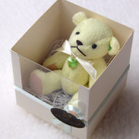 https://thumbnail.image.rakuten.co.jp/@0_mall/ohanaya/cabinet/cube/kuma08-200a.jpg