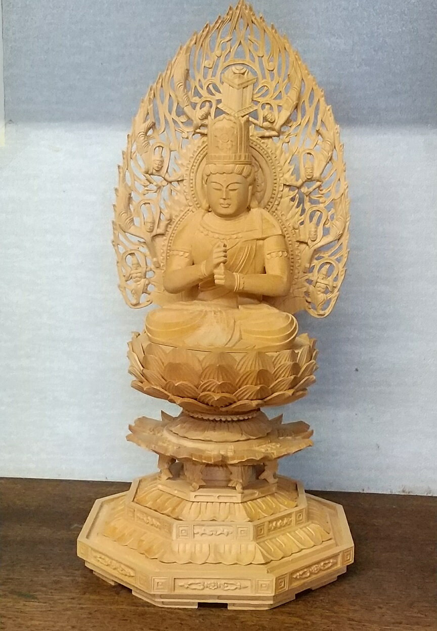 在庫限り【仏像】【木製】本榧(かや)　大日如来八角飛天光背仏像　2.5寸(3)