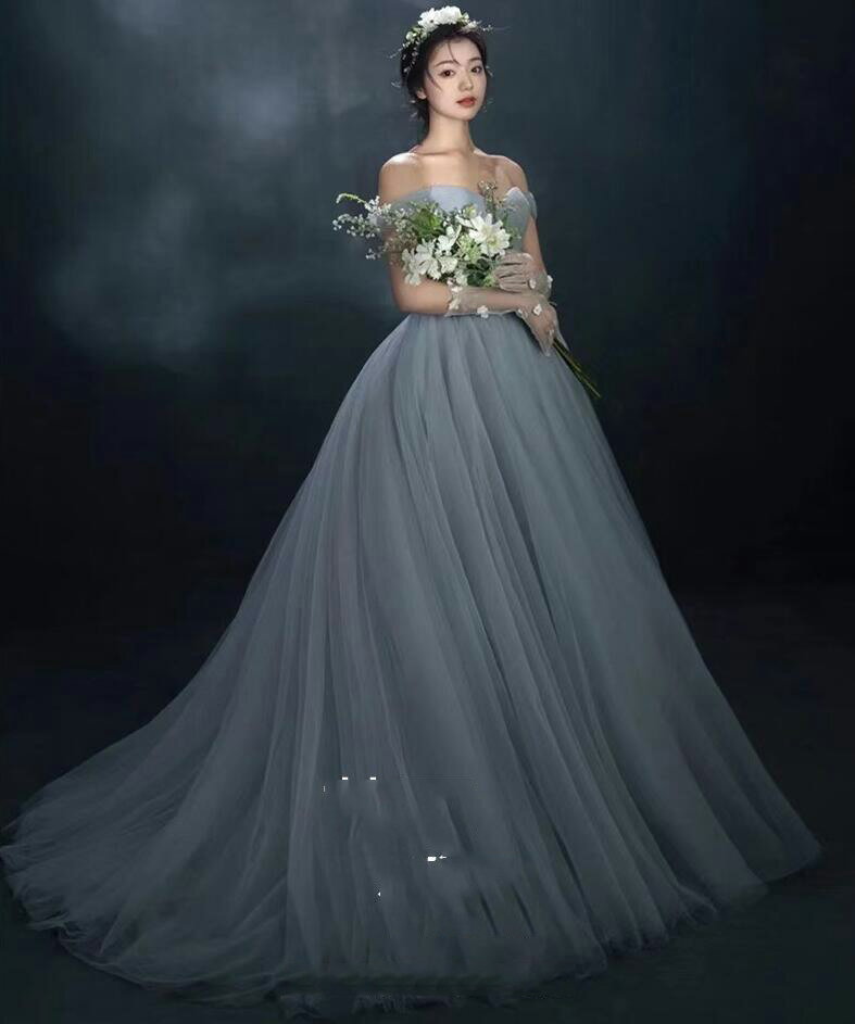 Rakuten - 【 送料無料】ウェディングドレス ロング 花嫁ドレス お姫様 カラードレス 結婚式ドレス 可愛い パーティードレス フォトウェディング撮影 きれいめ 高級感 成人式ドレス 卒業式ドレス 披露宴 ワンピース 前撮りドレス 後撮り コンサート オフショルダー 二次会ドレス