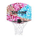 ・ブランド：スポルディング SPALDING ・カテゴリー：バスケットボール ・種目：バスケットボールグッズ ・商品名：マイクロミニ ボーラーカモ ・商品コード：79020J ・サイズ：F ・サイズ補足：ボードサイズ／W26．5cm×H24cm、リングサイズ／直径10cm、ミニボールサイズ／直径10cm ・素材：ミニボール／ビニール、ミニゴール／プラスチック・ドアの上にかけて使用すするキッズ用ゴール。マイクロミニ専用ボール付き。ボード部分にはバスケットボールプレイヤ—が入ったカモフラージュ柄をデザイン。