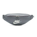 ナイキ Nike ヘリテージ ウエストパック (3L) スポーツバッグ DB0490-084(スモークグレー/スモークグレー/サミットホワイト)