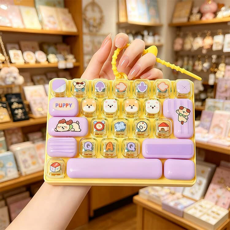 男の子 かわいい おもちゃ 可愛い 26キー ミニキーボード キーホルダー ストレス解消 携帯便利 大人 26キー 女の子 26キースクイーズキーボードチャーム カチカチキーボード 指のおもちゃ 暇つぶし 手遊びグッズ リュックチャーム SNSで話題 ohmysweets-10005697 Oh My Sweets サンプル画像3